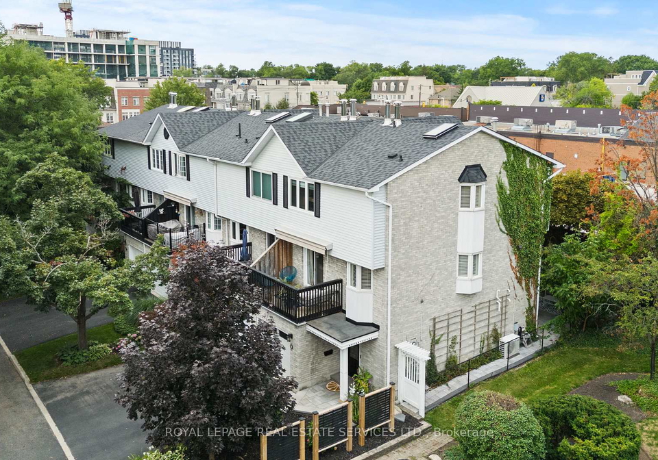 2303-marine-drive-oakville-ontario-w13631102