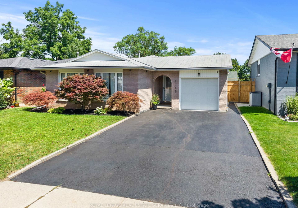 1348-janina-boulevard-burlington-ontario-w13631108