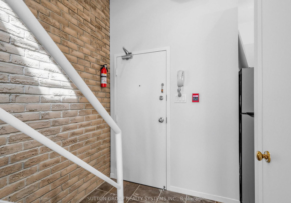 6-bartlett-avenue-w-toronto-toronto-ontario-w13631120