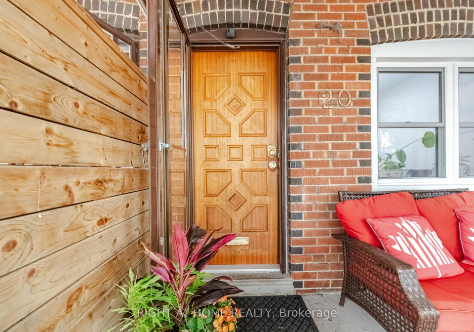 20-rockwell-avenue-toronto-toronto-ontario-w13631172