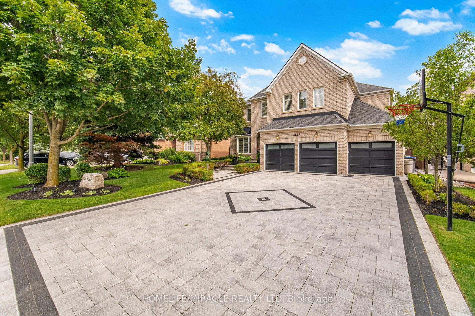 2152-manor-hill-drive-mississauga-ontario-w13631230