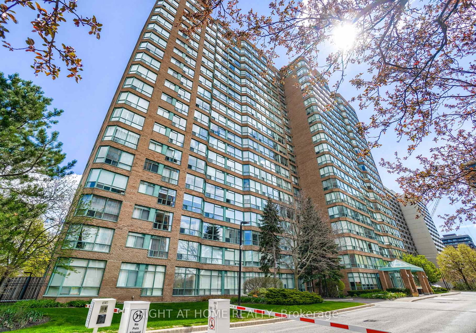 1276-maple-crossing-boulevard-burlington-ontario-w13631362