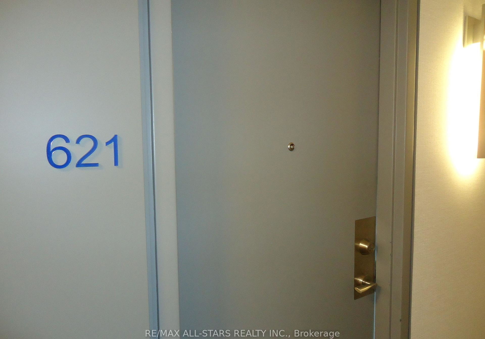 250-manitoba-street-toronto-etobicoke-ontario-w13631652
