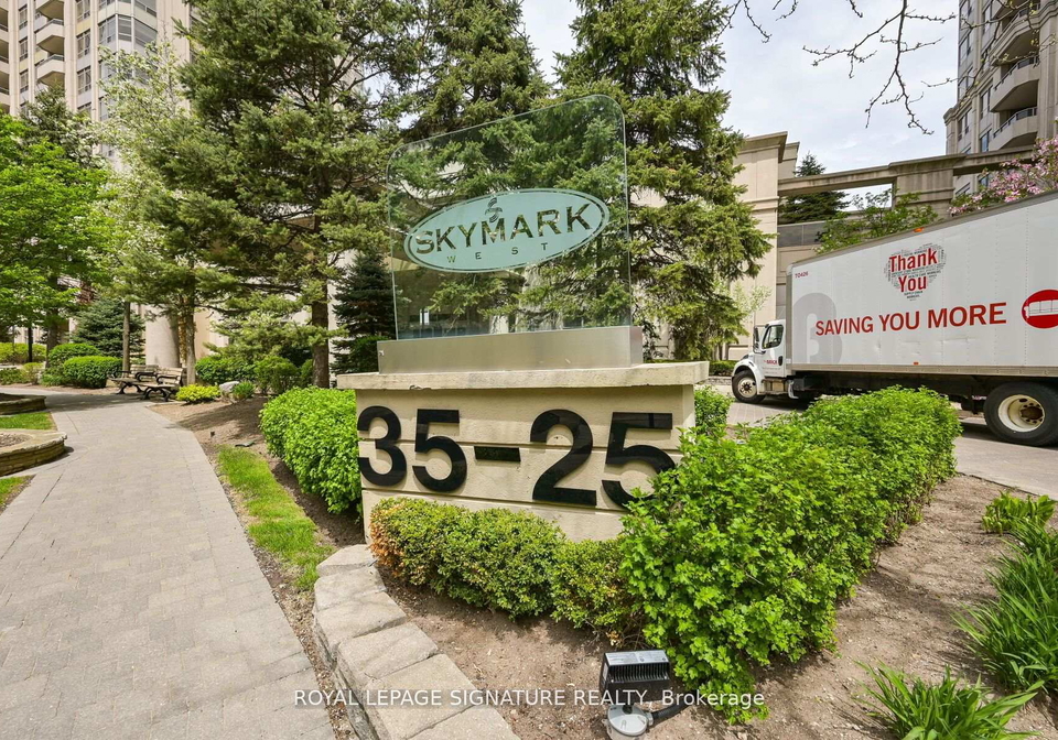 25-kingsbridge-garden-circle-mississauga-ontario-w13631662