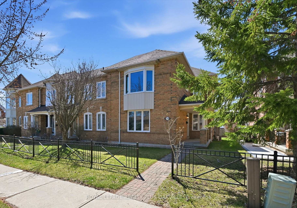 fourth-line-oakville-ontario-w13631722