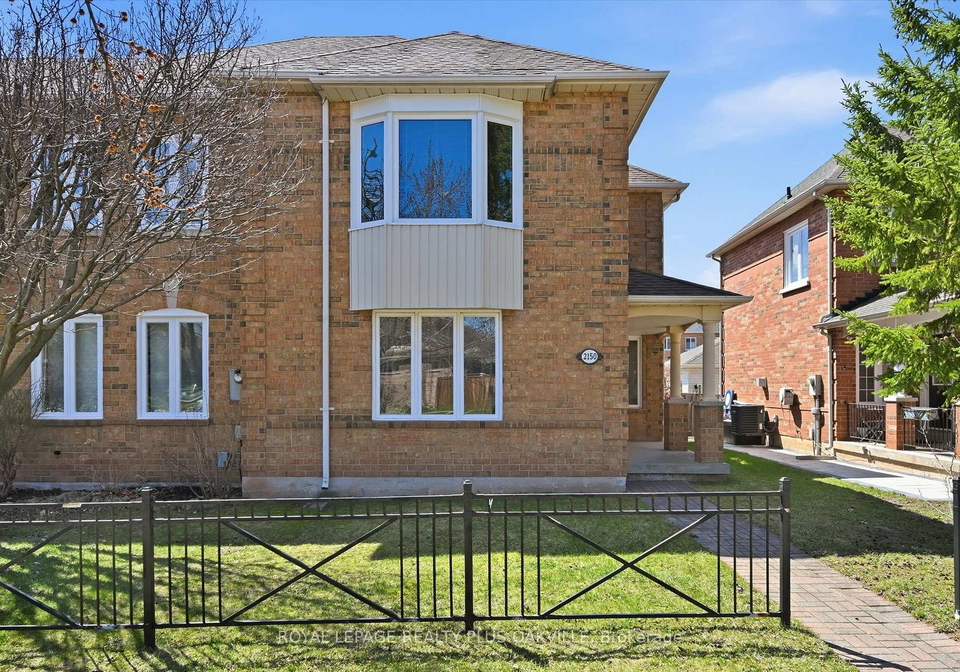 fourth-line-oakville-ontario-w13631722