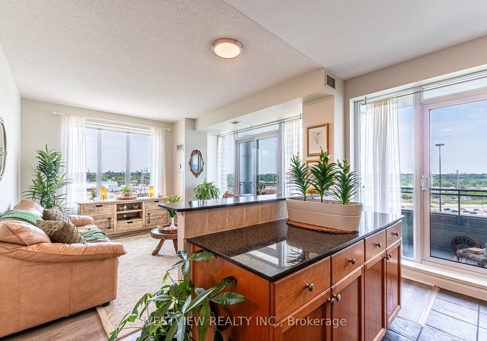 2119-lake-shore-boulevard-w-toronto-etobicoke-ontario-w13631826