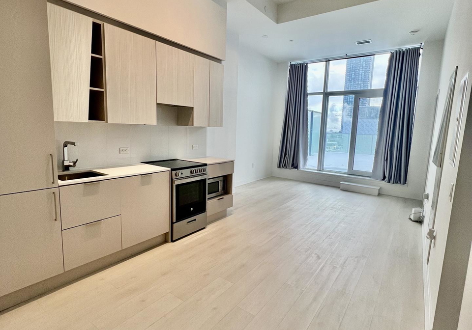 3900-confederation-parkway-mississauga-ontario-w13631864