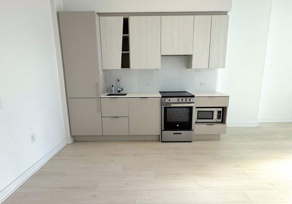 3900-confederation-parkway-mississauga-ontario-w13631864