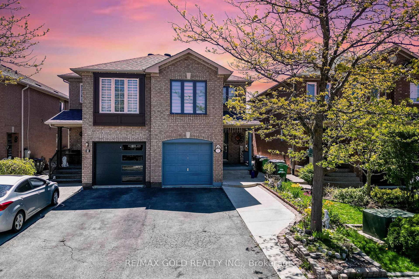 7-roadmaster-lane-brampton-ontario-w13632072
