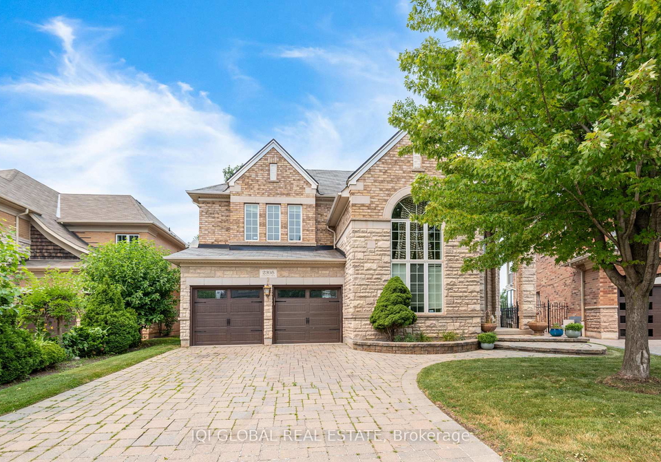 2395-lyndhurst-drive-oakville-ontario-w13632086