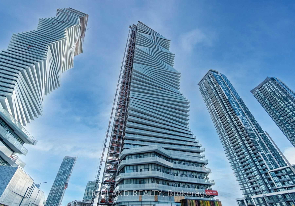 3900-confederation-parkway-mississauga-ontario-w13632184
