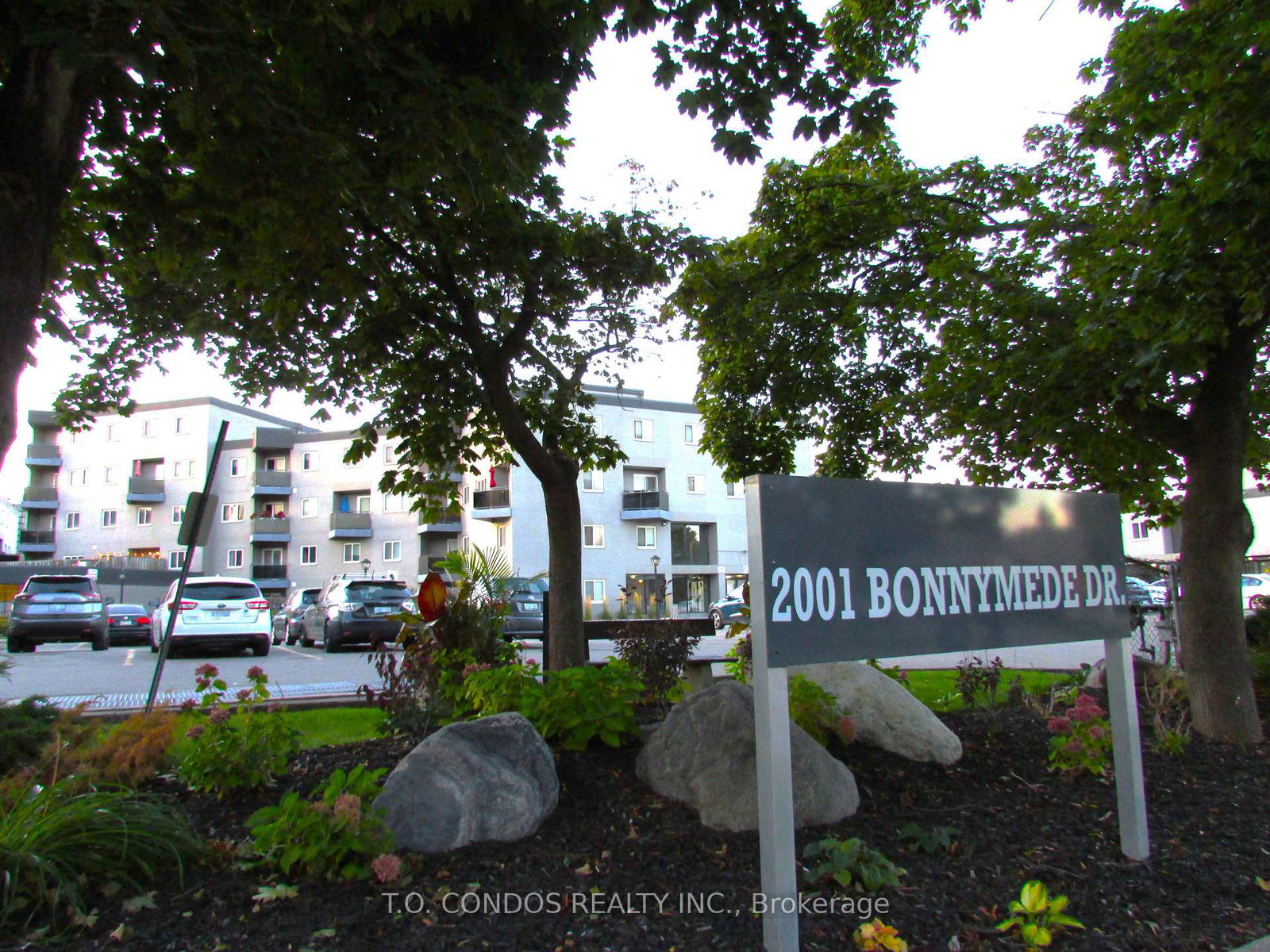 2001-bonnymede-drive-mississauga-ontario-w13632226