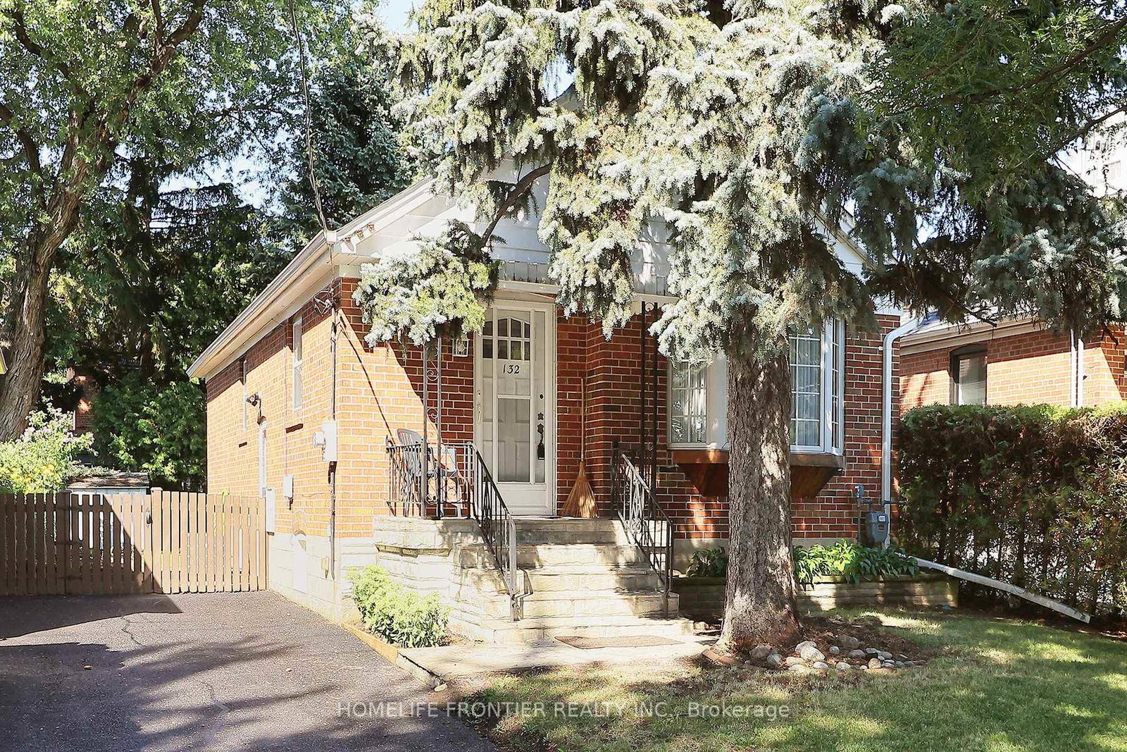 132-wesley-street-toronto-etobicoke-ontario-w13632262