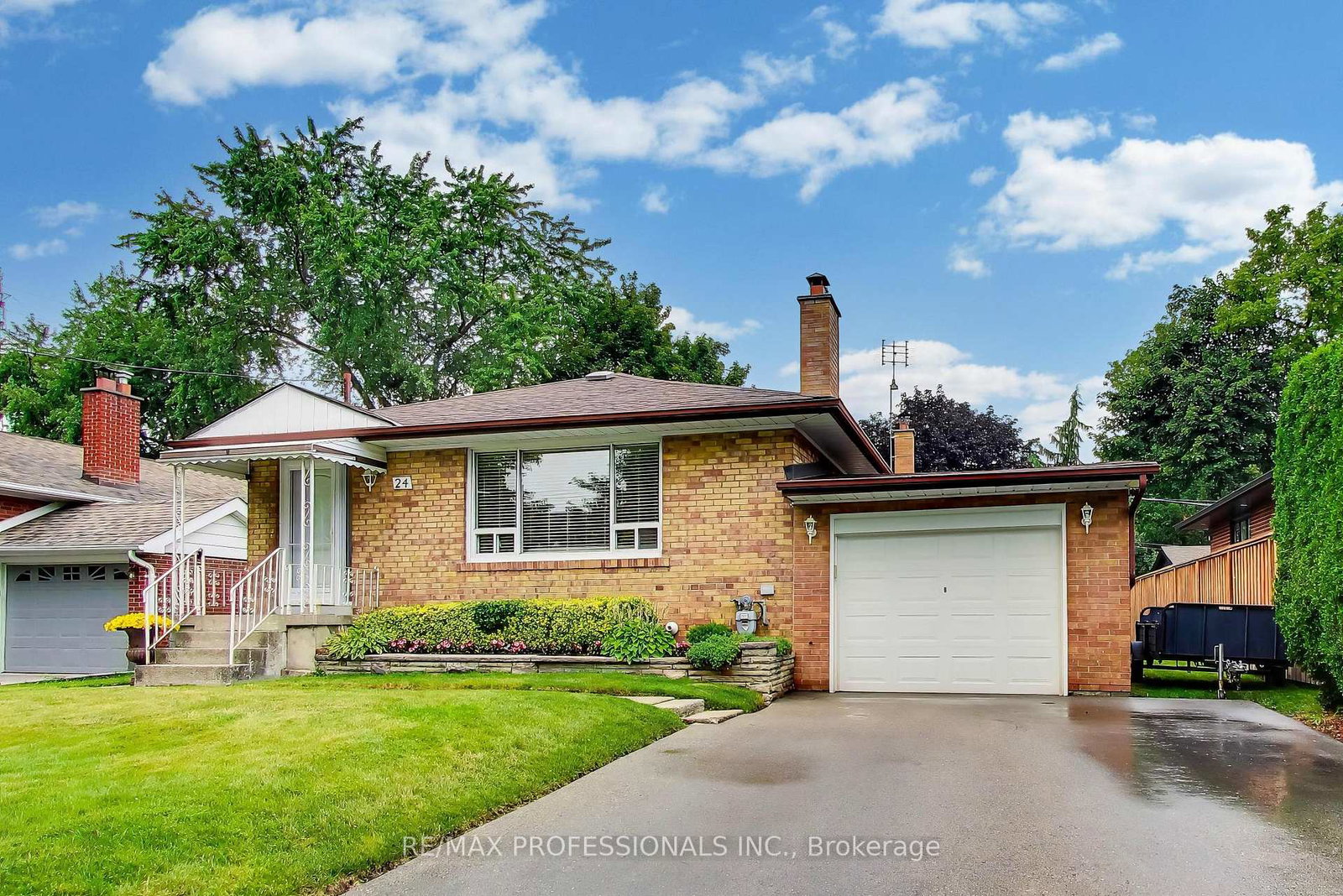 24-beaverbrook-avenue-toronto-etobicoke-ontario-w13632438