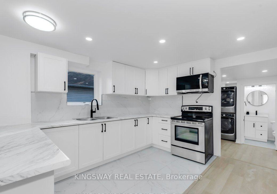 195-randi-road-mississauga-ontario-w13632474