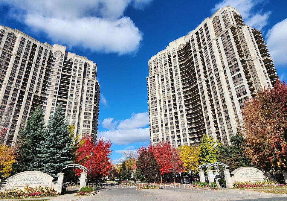 700-humberwood-boulevard-toronto-etobicoke-ontario-w13632566