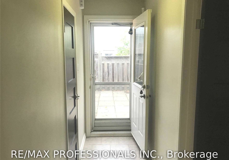 1582-otterby-road-mississauga-ontario-w13632592