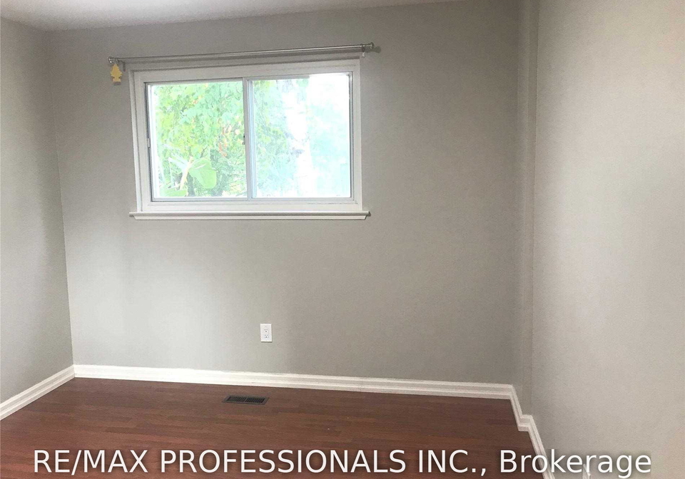 1582-otterby-road-mississauga-ontario-w13632592