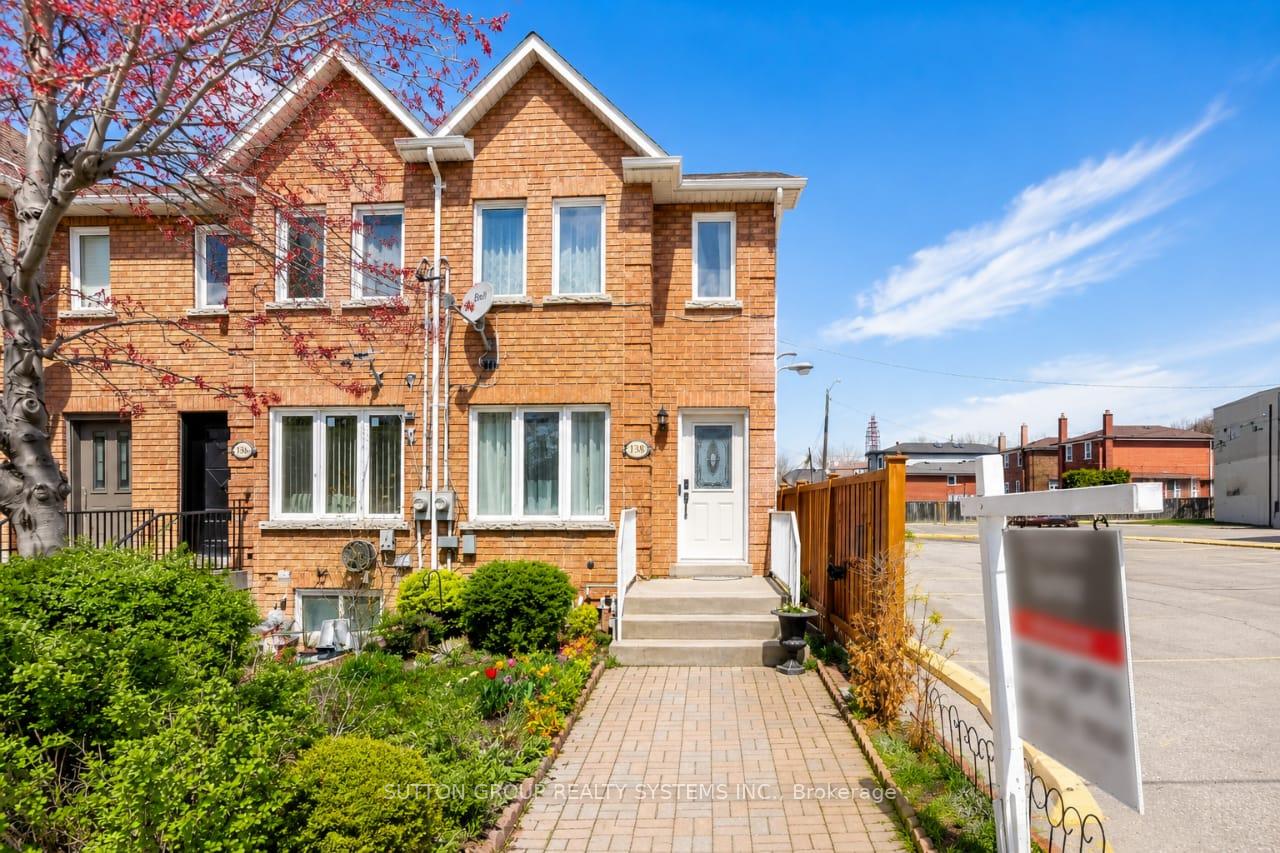 2138-eglinton-avenue-w-toronto-north-york-ontario-w13632682