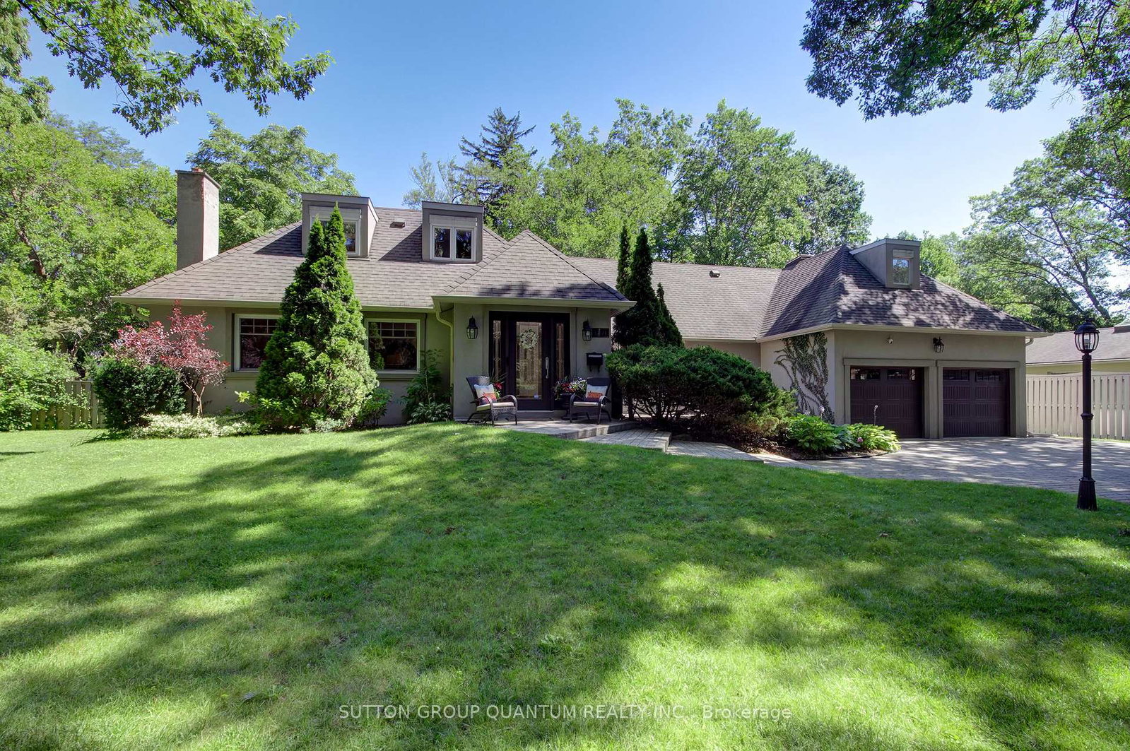 1391-queen-victoria-avenue-mississauga-ontario-w13632828
