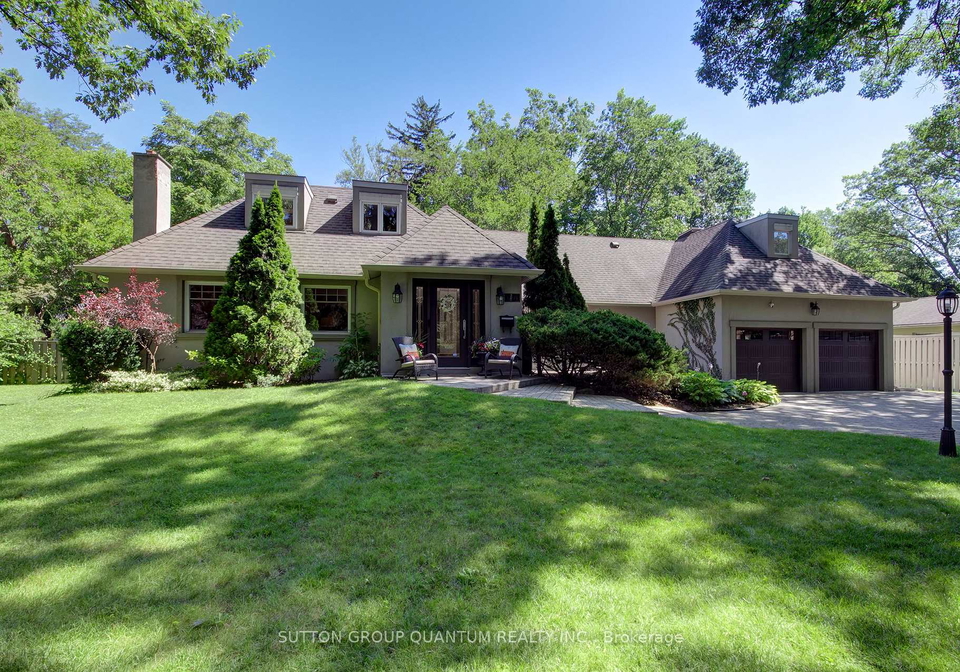 1391-queen-victoria-avenue-mississauga-ontario-w13632828