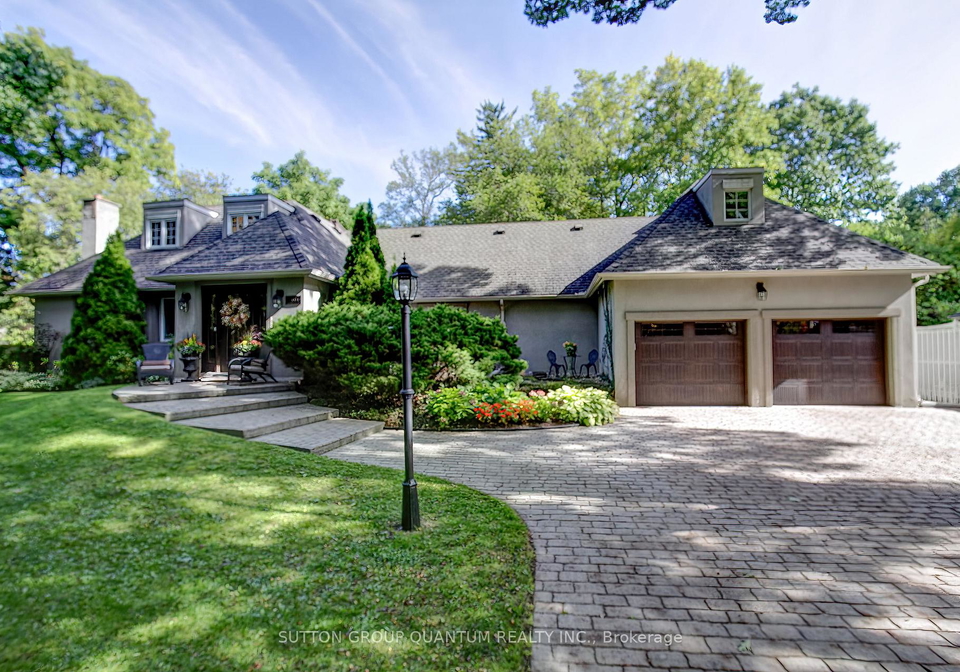 1391-queen-victoria-avenue-mississauga-ontario-w13632828