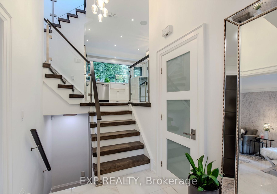 467-caesar-avenue-oakville-ontario-w13632844
