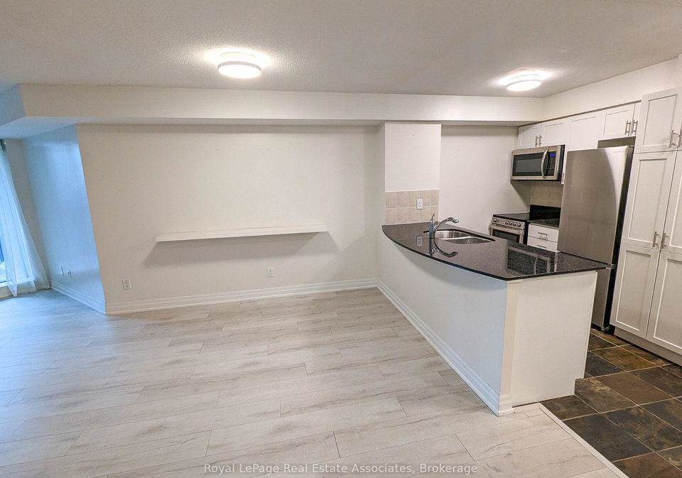 2121-lake-shore-boulevard-w-toronto-etobicoke-ontario-w13632856