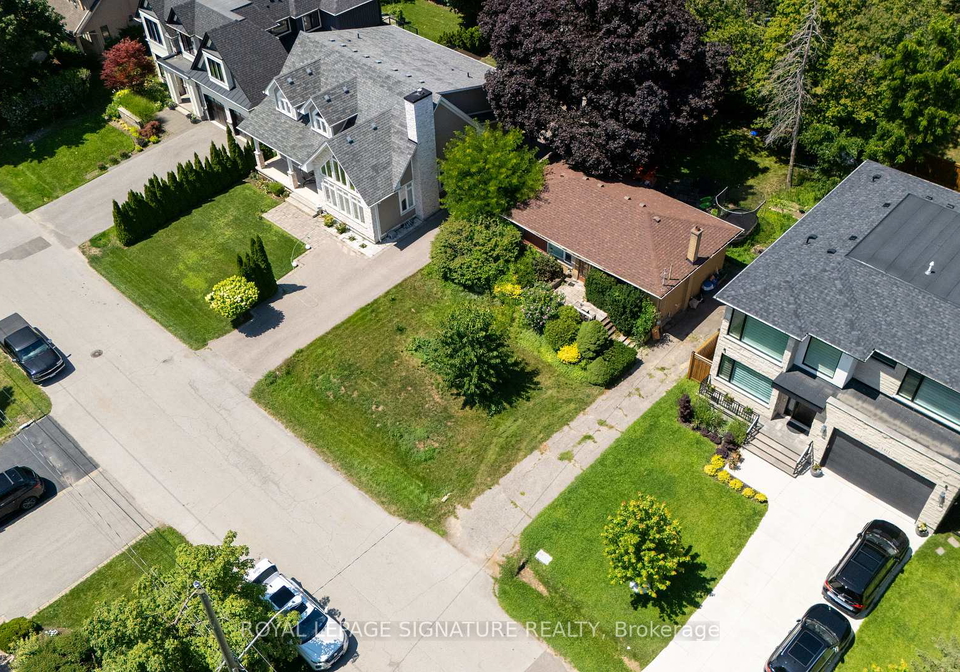 1405-constance-drive-oakville-ontario-w13633004