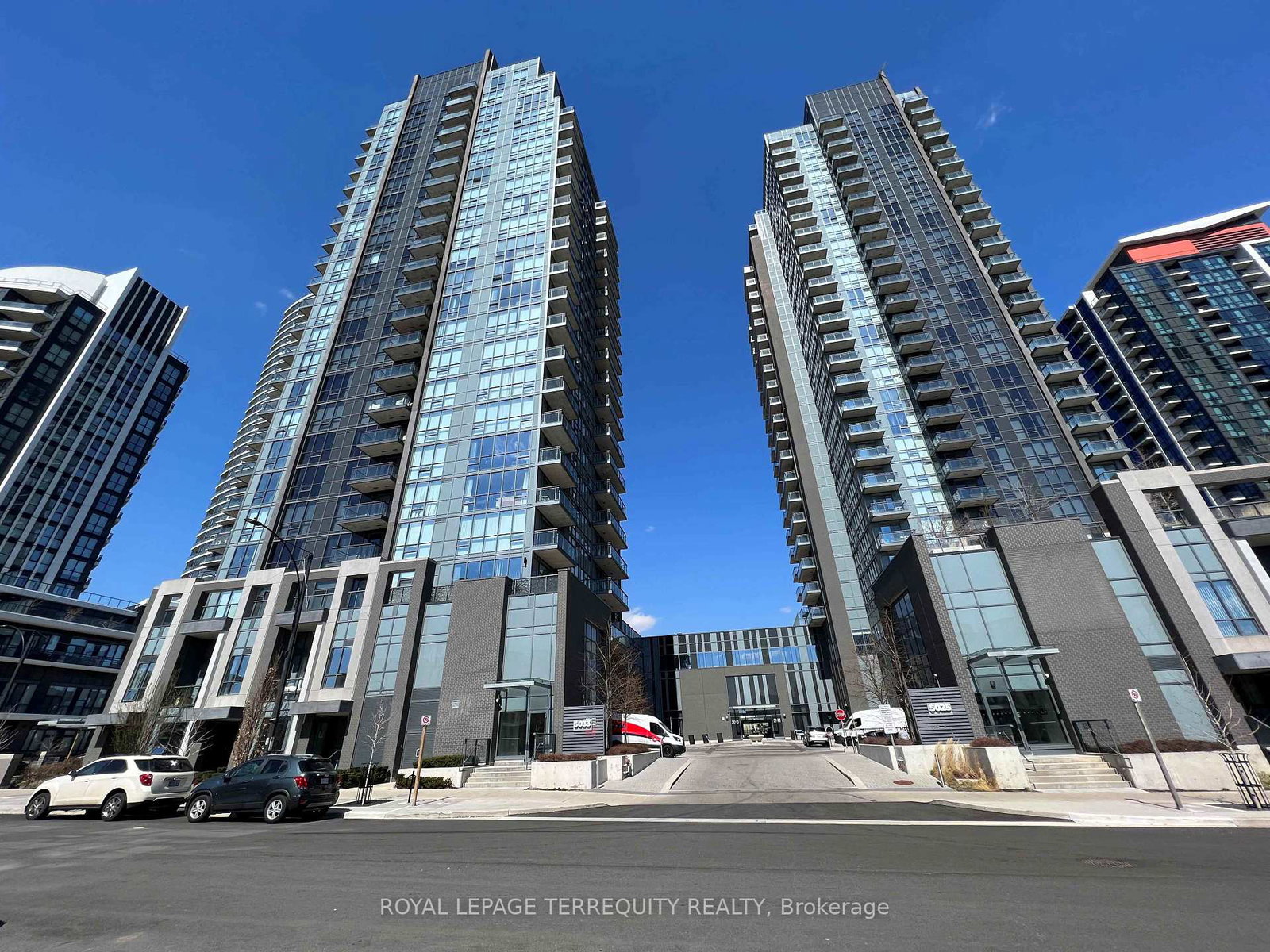 5033-four-springs-avenue-mississauga-ontario-w13633158