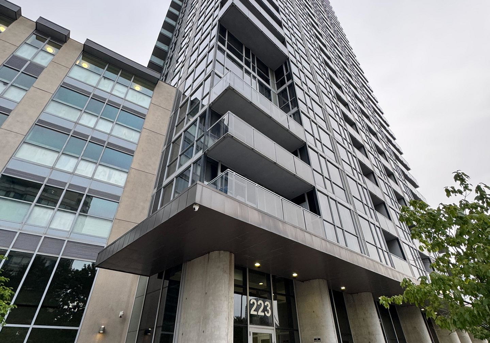 223-webb-drive-mississauga-ontario-w13633184