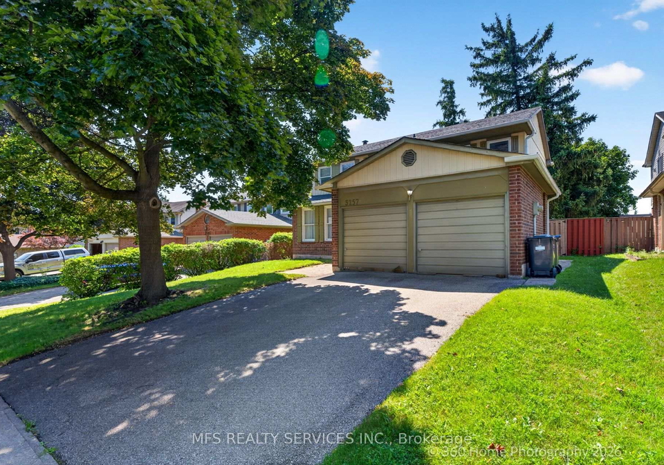3257-sir-johns-homestead-mississauga-ontario-w13633256
