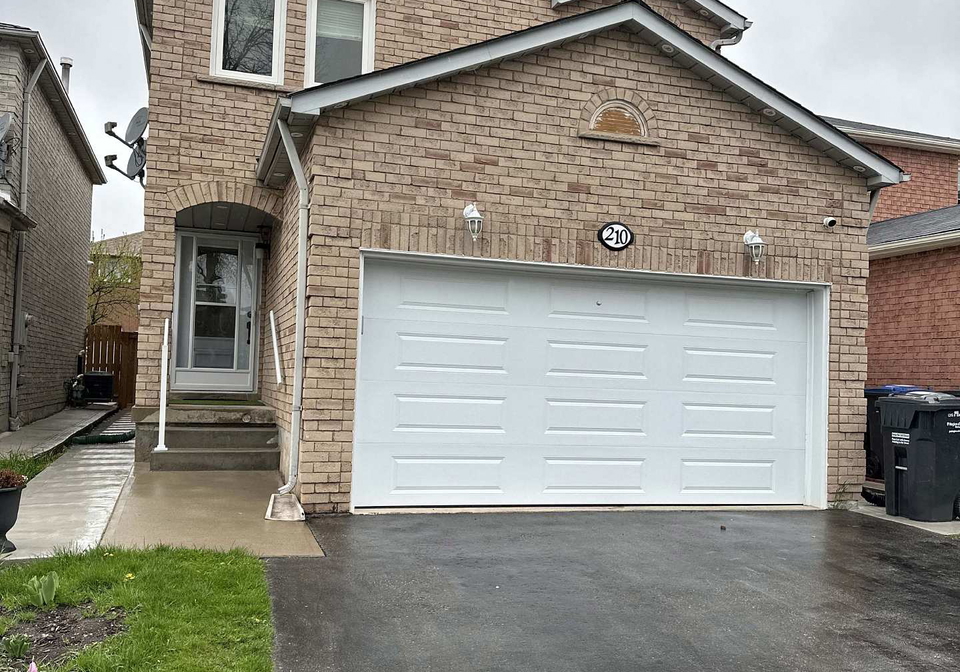 210-ecclestone-drive-brampton-ontario-w13633258