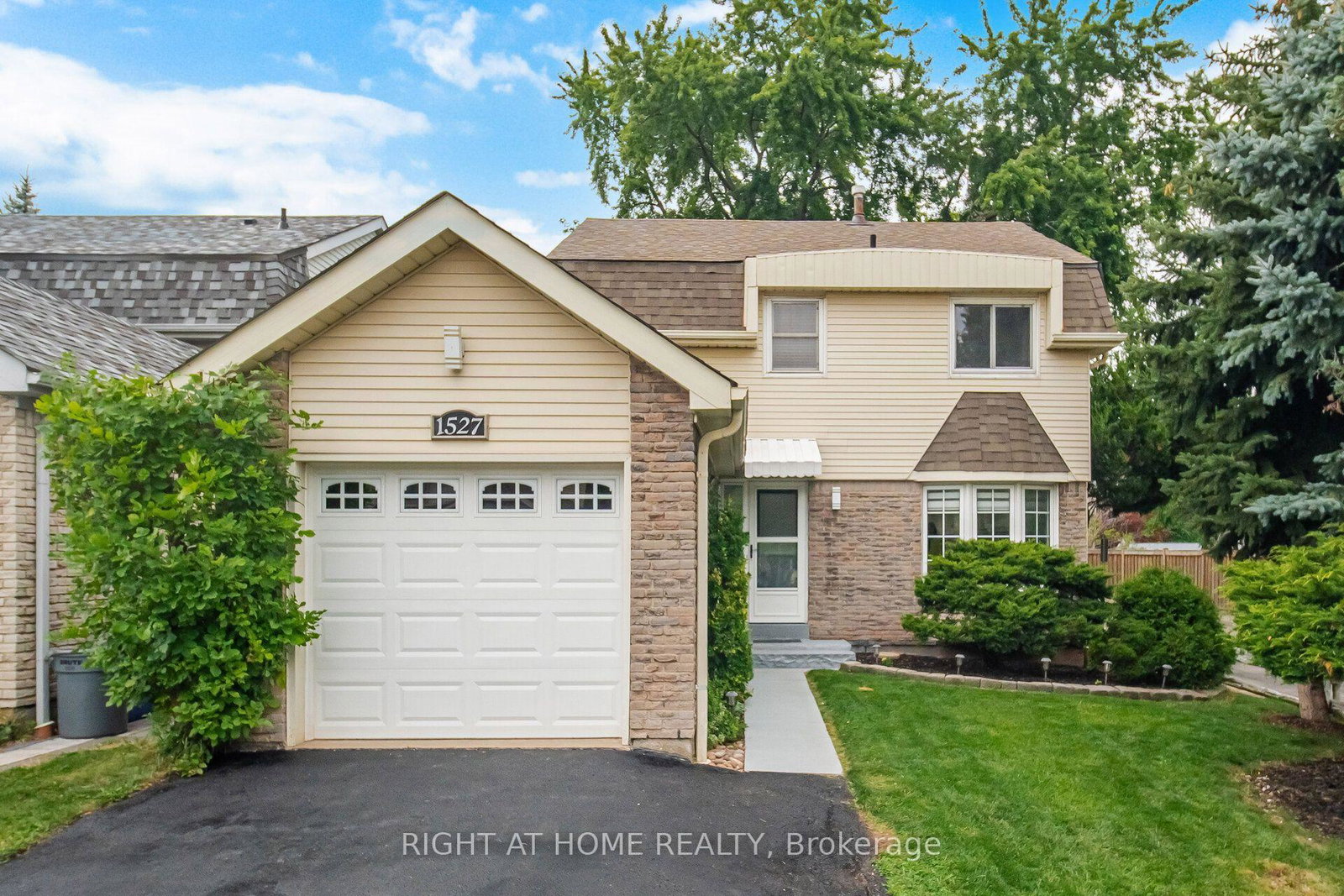 1527-forestdale-court-oakville-ontario-w13633268