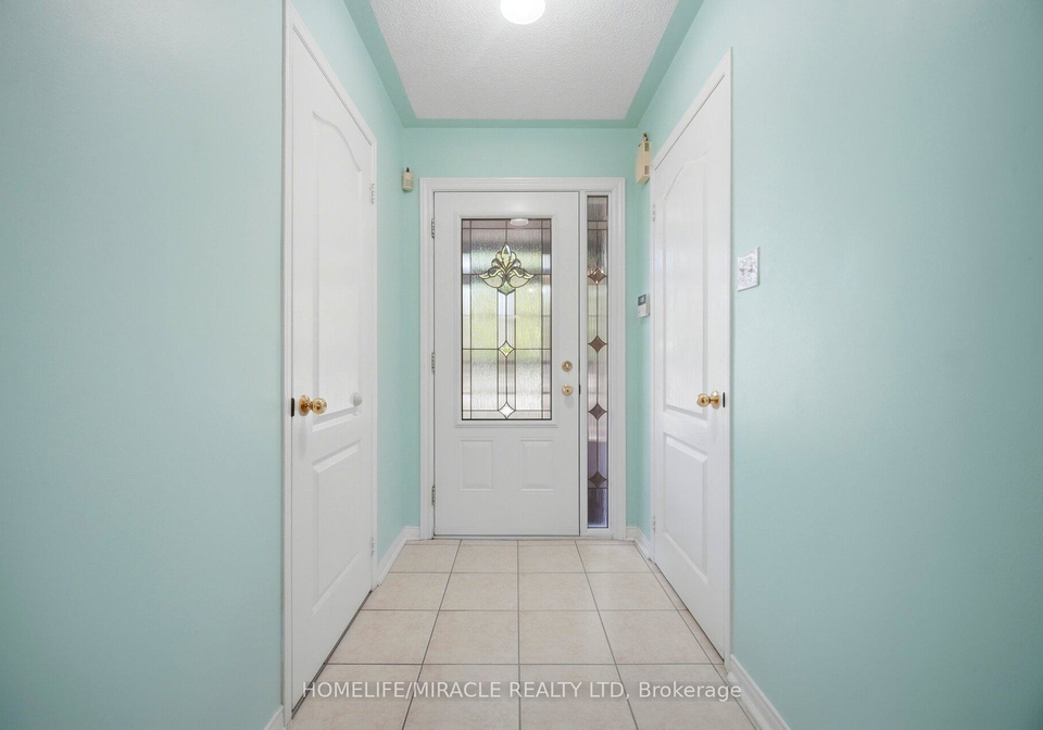 31-larkspur-road-brampton-ontario-w13633494