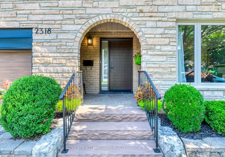 2318-malden-court-mississauga-ontario-w13633522