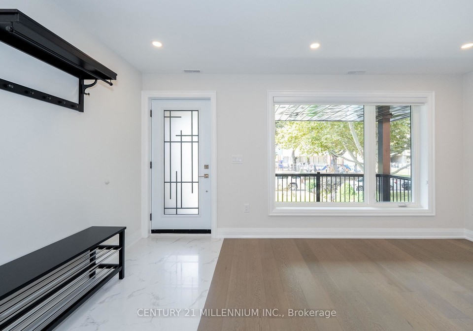 31-mariposa-avenue-toronto-toronto-ontario-w13633558