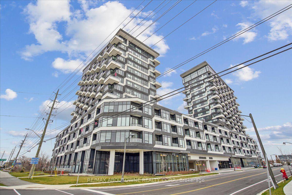 2489-taunton-road-oakville-ontario-w13633616