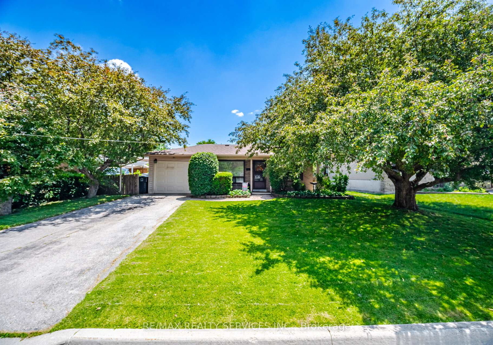 15-ferndale-crescent-brampton-ontario-w13633644