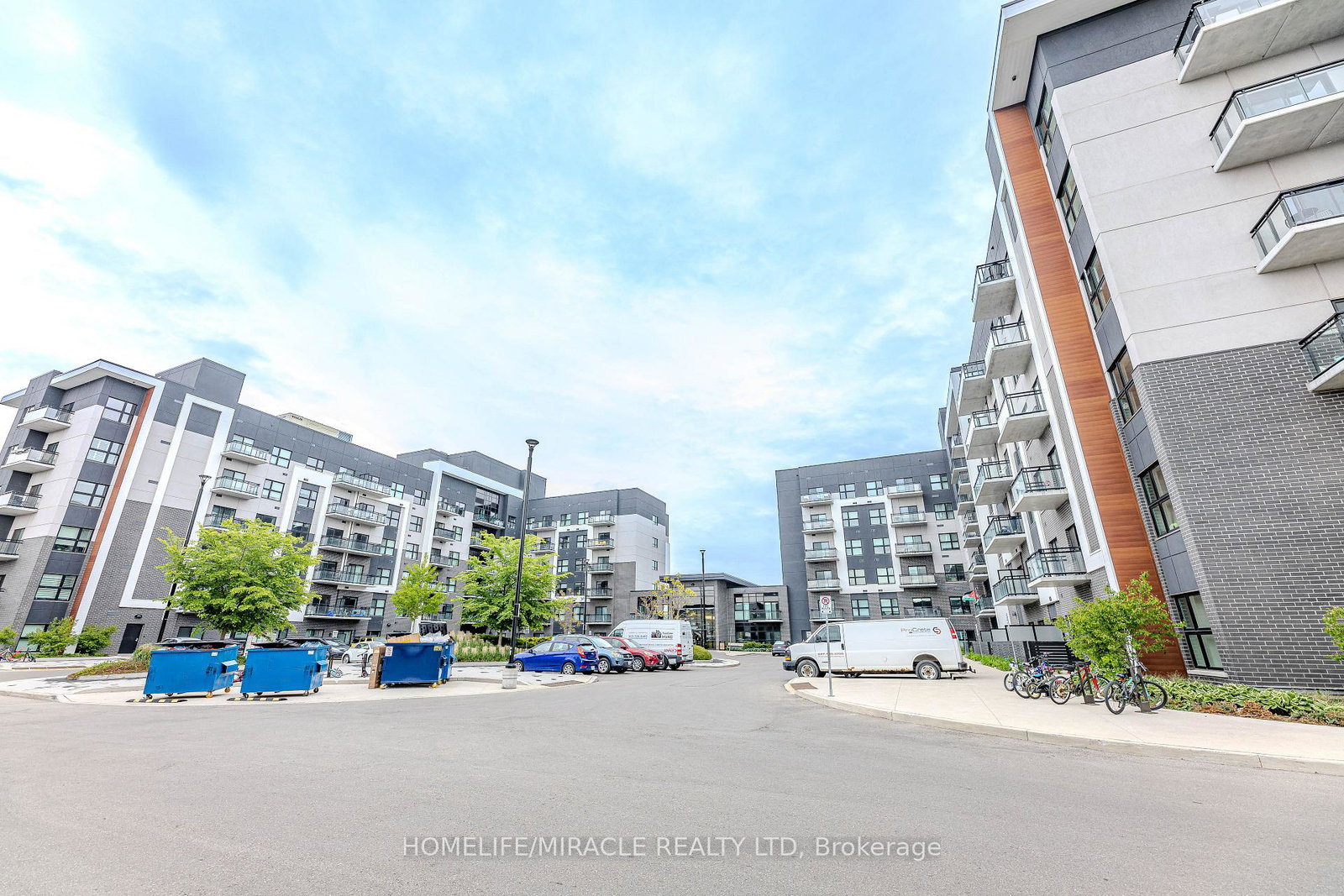 102-grovewood-common-oakville-ontario-w13633684