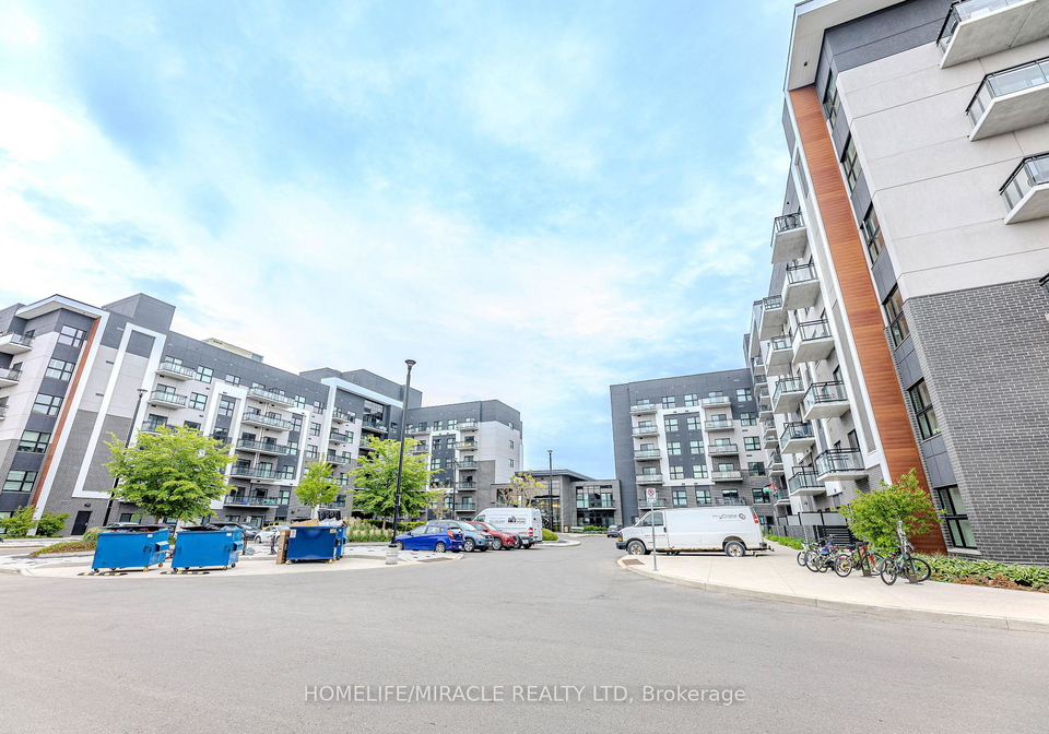 102-grovewood-common-oakville-ontario-w13633684