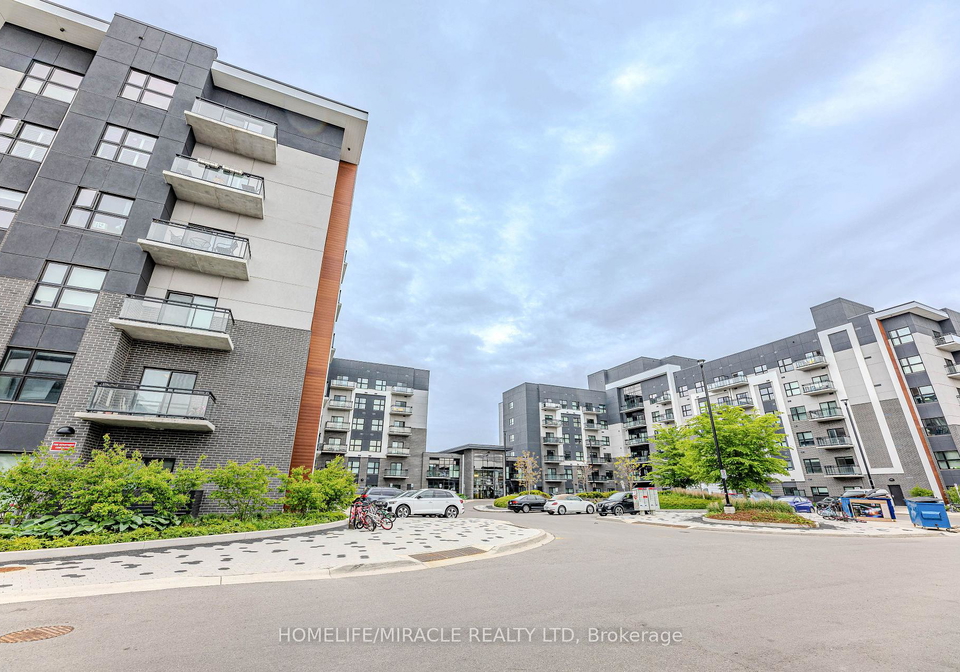 102-grovewood-common-oakville-ontario-w13633684