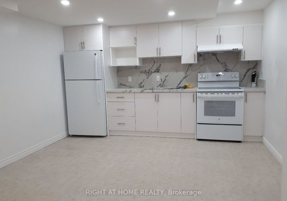 401-mississauga-valley-boulevard-mississauga-ontario-w13633996