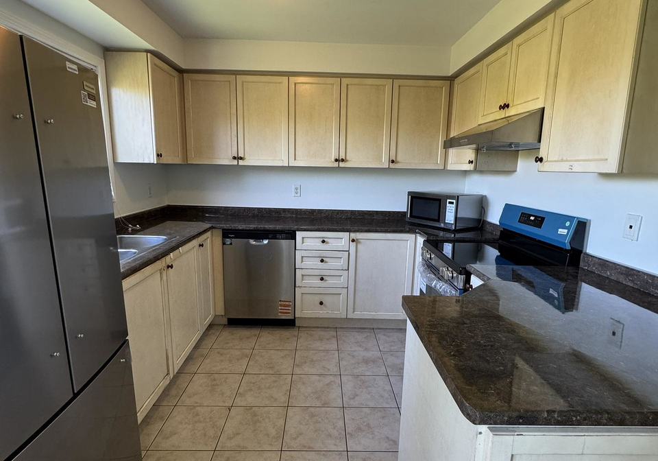 93-mare-crescent-toronto-etobicoke-ontario-w13634042