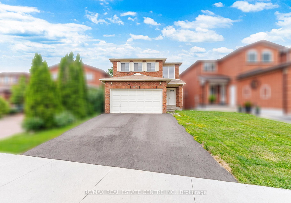 4676-owl-circle-mississauga-ontario-w13634312