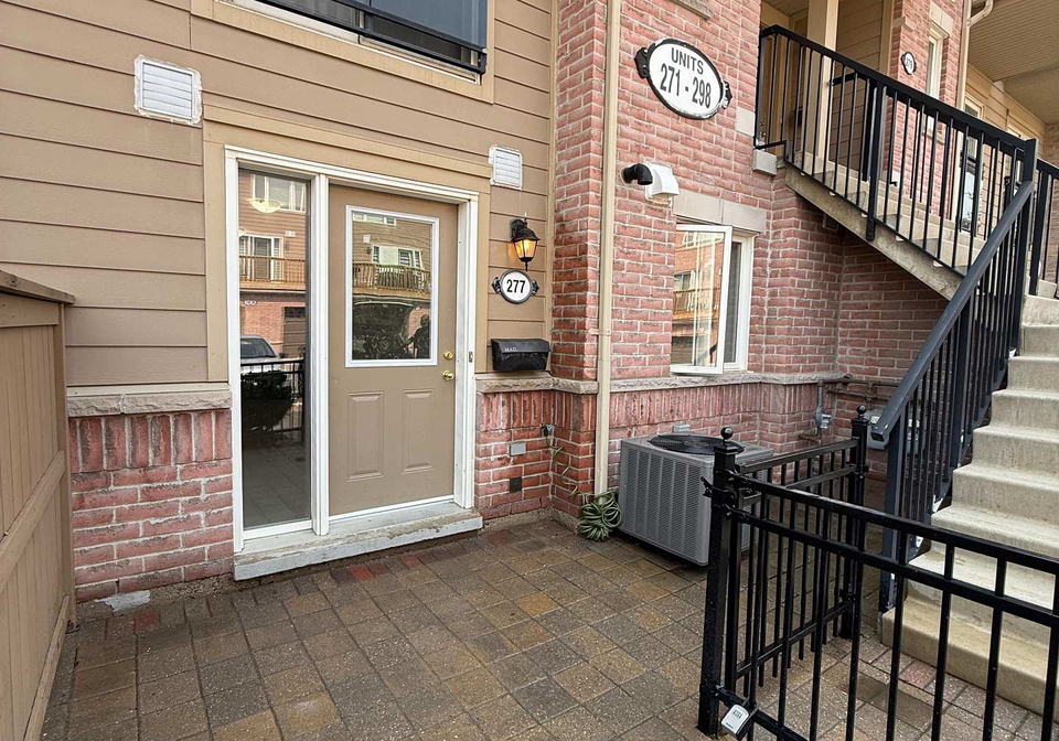 4975-southhampton-drive-mississauga-ontario-w13634440