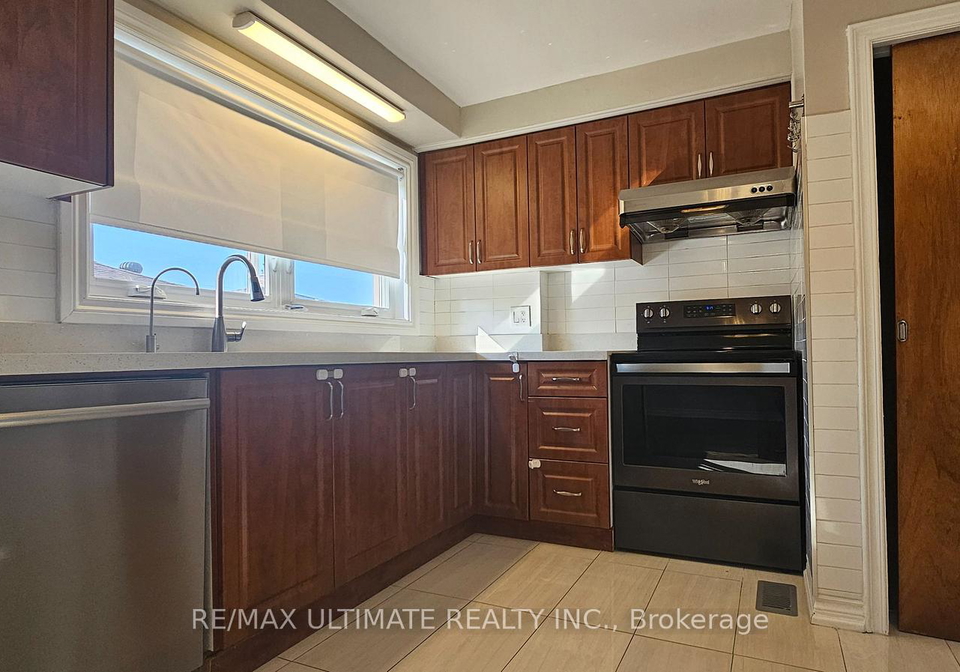 187-epsom-downs-drive-toronto-york-ontario-w13634460