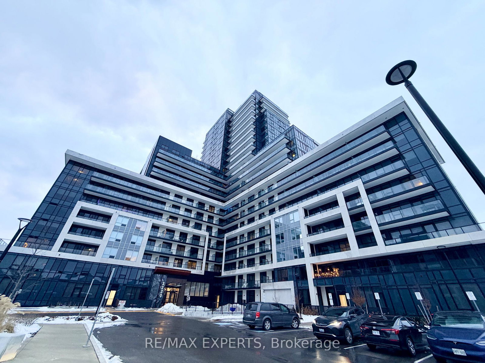 3220-william-coltson-avenue-e-oakville-ontario-w13634470