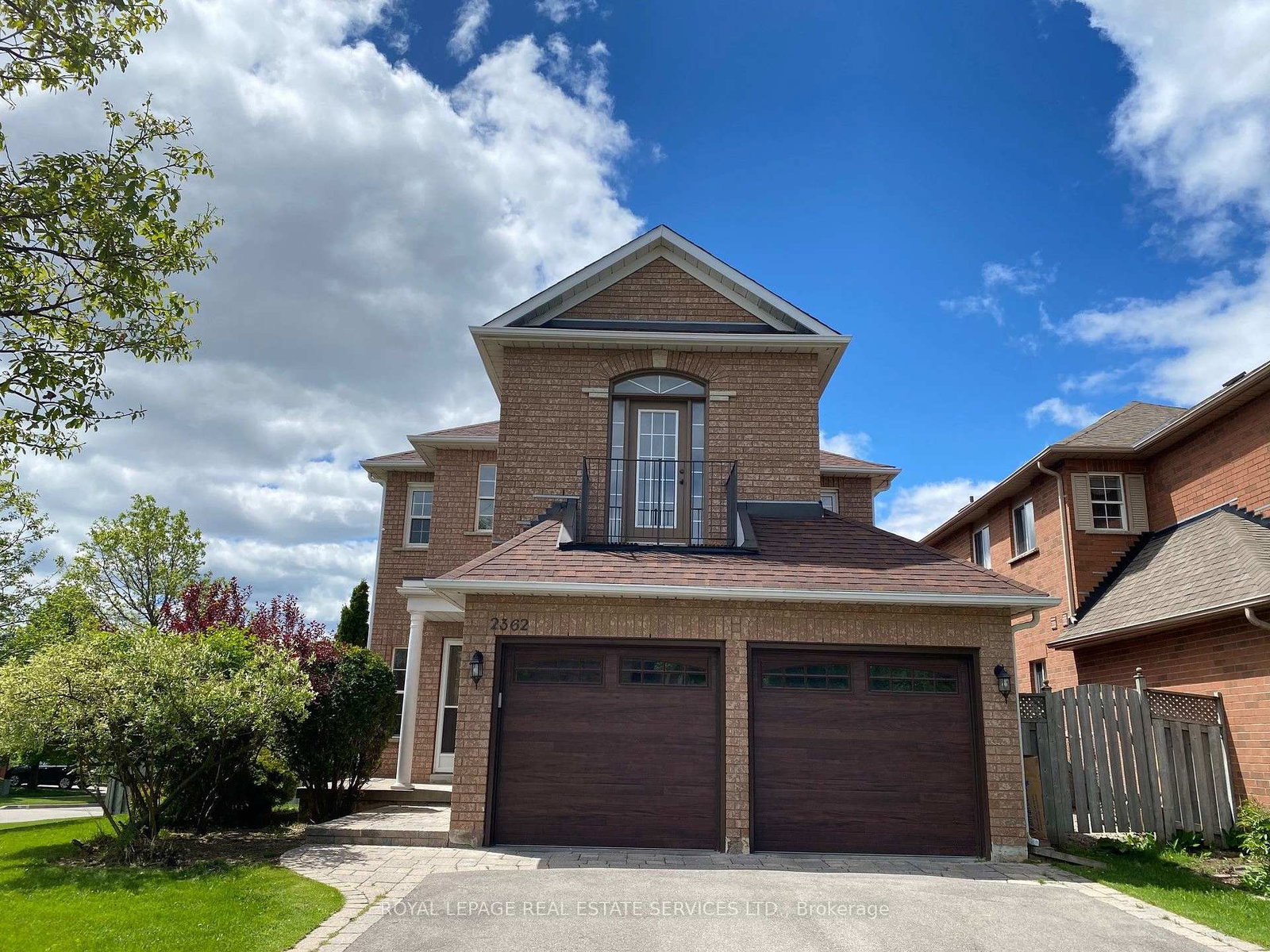 2362-woodridge-way-oakville-ontario-w13634554
